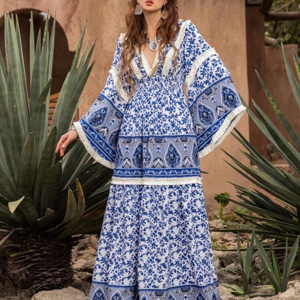 Faeriesty boho shirred waist flounced sleeve blue & white maxi dress. - Picture 6 of 9